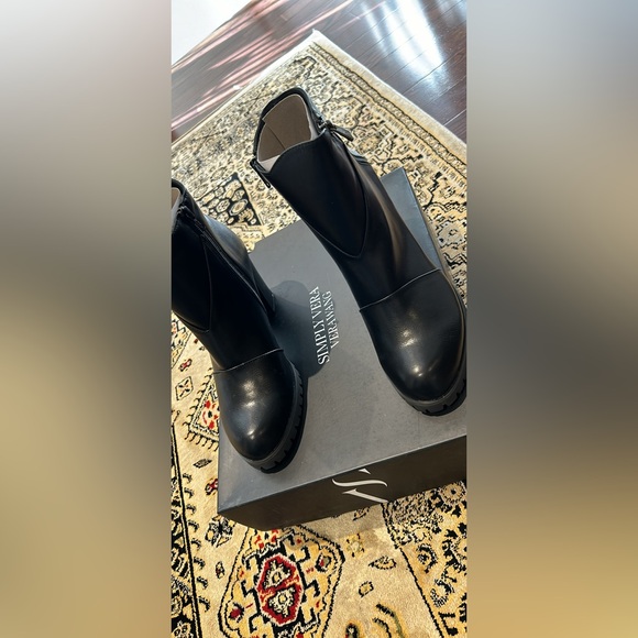 BNIB WOMEN’S SIMPLY VERA BY VERA WANG BLACK HEELED BOOTIES (Size 8) - Picture 6 of 8